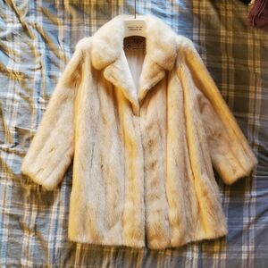 Vintage 1970s Cream Mink Coat